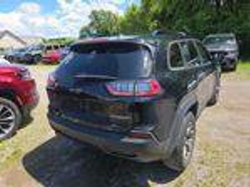 Used 2022 Jeep Cherokee Trailhawk AWD/4WD image 3