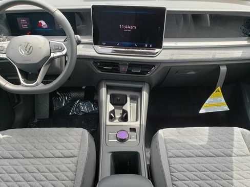 New 2026 Volkswagen Tiguan S FWD image 8