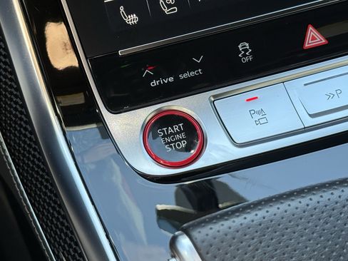 Used 2023 Audi SQ8 Prestige w/ Prestige Package image 23