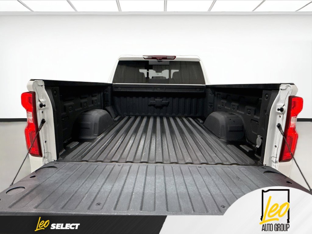 Used 2024 Chevrolet Silverado 1500 LTZ w/ Technology Package AWD/4WD image 30