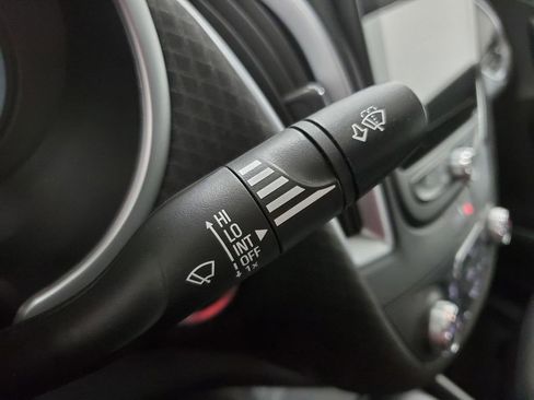 Used 2023 Chevrolet Malibu LS image 30