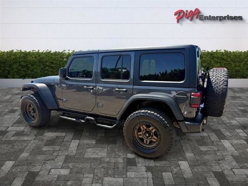Used 2024 Jeep Wrangler Unlimited Sport AWD/4WD image 3