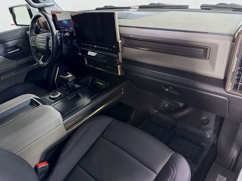 Used 2025 GMC Hummer EV 3X image 34