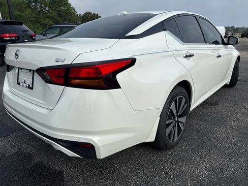 Used 2019 Nissan Altima 2.5 SV FWD image 7