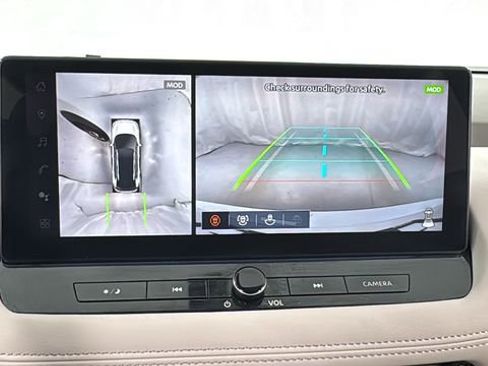 Used 2025 Nissan Rogue SL image 26