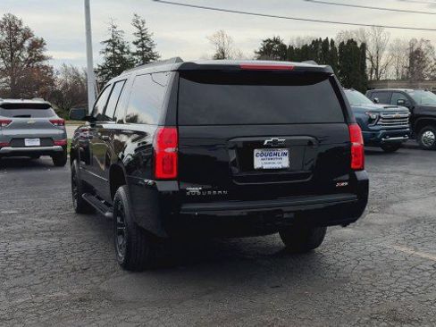 Used 2018 Chevrolet Suburban LT w/ Z71 Midnight Edition image 7