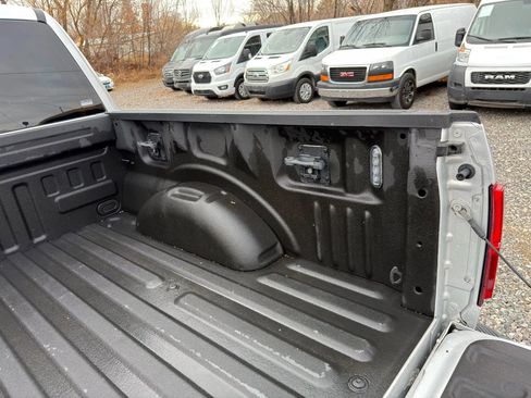 Used 2019 Ford F150 Lariat w/ Equipment Group 501A Mid image 13