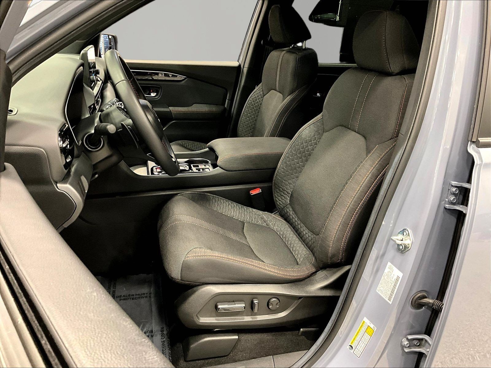 Used 2025 Honda Pilot Sport image 21
