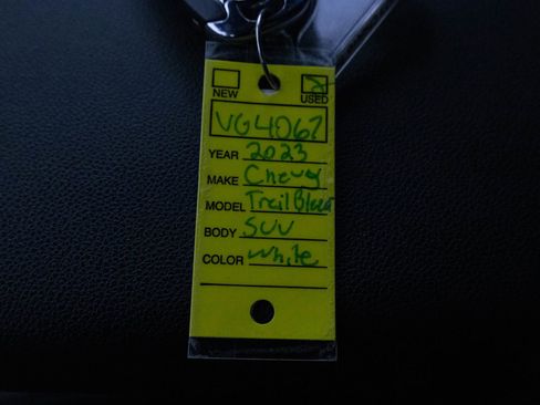 Used 2023 Chevrolet TrailBlazer RS w/ Convenience Package image 27