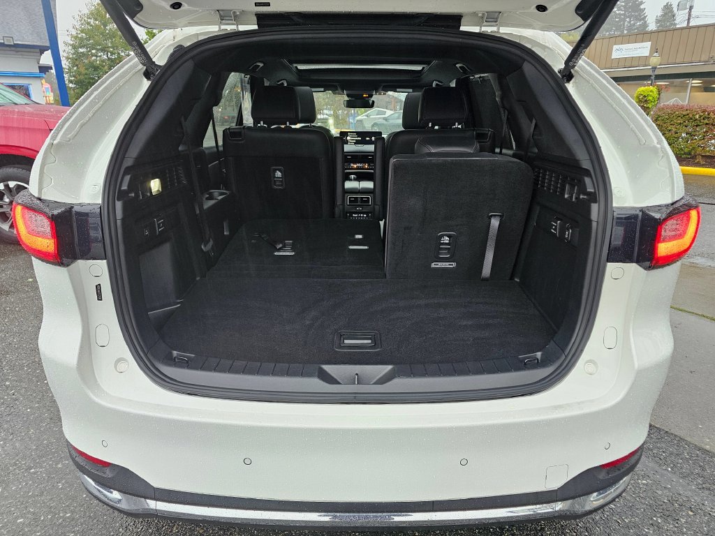 Used 2024 MAZDA CX-90 Plug-In Hybrid w/ Premium Plus AWD/4WD image 11