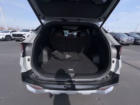 Used 2025 Kia Sportage SX image 24