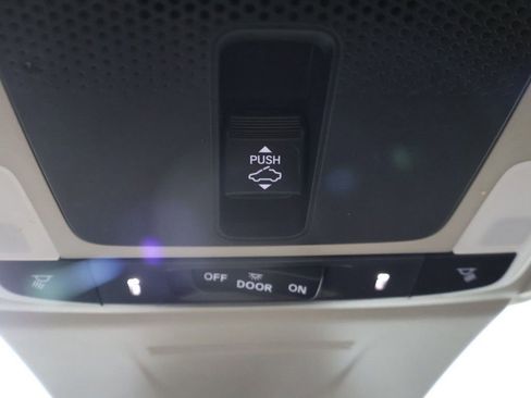 Used 2022 Honda Civic EX image 49