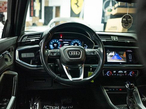 Used 2020 Audi Q3 2.0T Premium AWD/4WD image 17