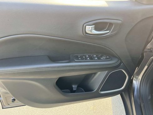 Used 2021 Jeep Compass 80th Special Edition image 26