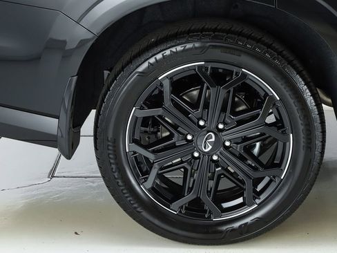 New 2026 INFINITI QX80 4WD w/ Sport Exterior Package image 13