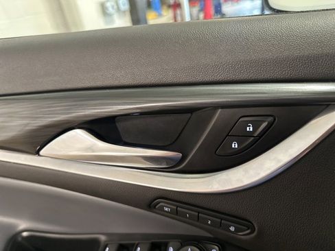 Used 2023 Buick Enclave Premium w/ Experience Buick Package image 10