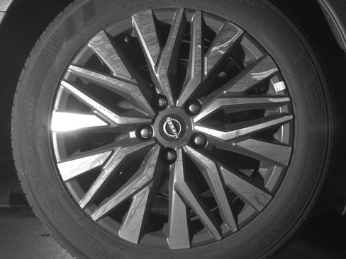 Used 2025 Nissan Altima 2.5 SV FWD image 15