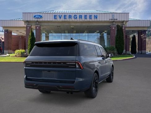 New 2026 Lincoln Navigator L Reserve w/ Jet Appearance Package AWD/4WD image 8