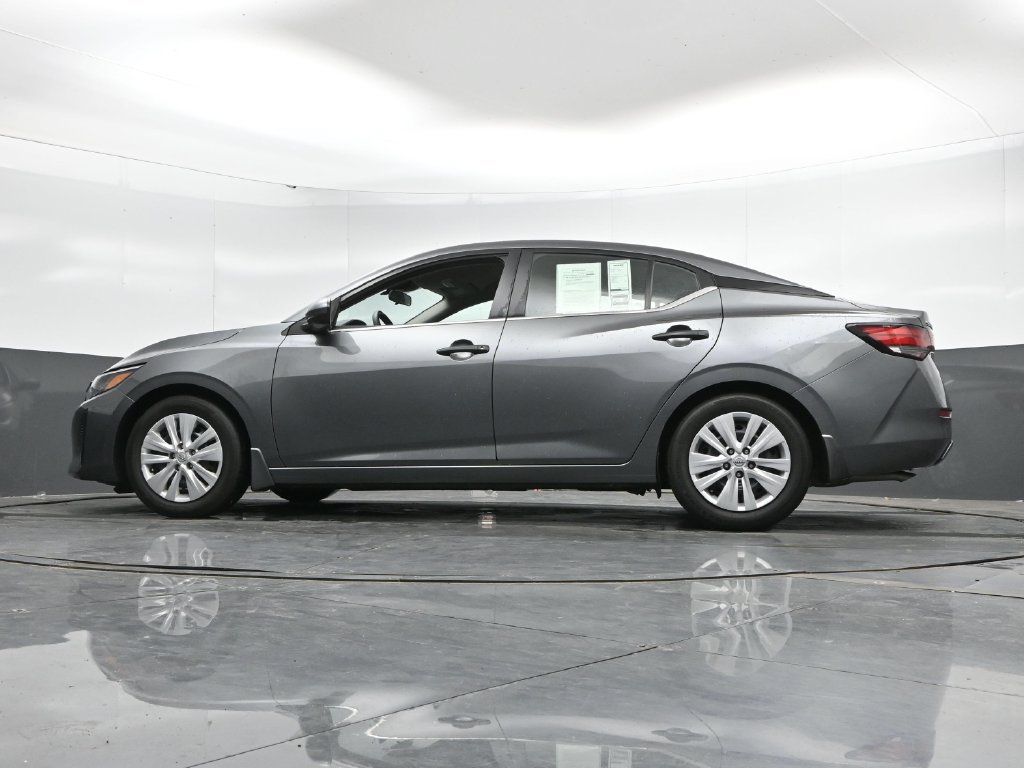 Used 2025 Nissan Sentra S FWD image 42