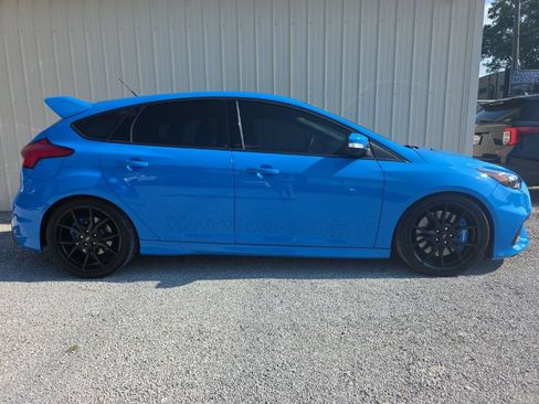 Used 2017 Ford Focus RS AWD/4WD image 6
