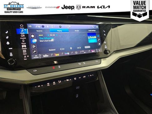 Used 2024 Jeep Wagoneer Launch Edition AWD/4WD image 8