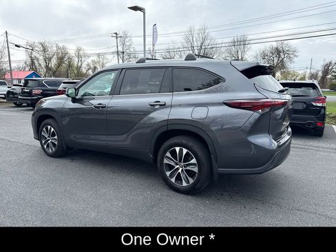Used 2024 Toyota Highlander XLE AWD/4WD image 8