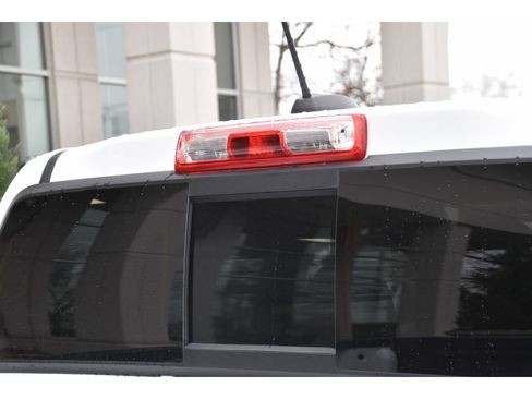 Used 2019 GMC Canyon SLE w/ SLE Convenience Package image 26