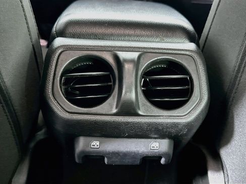 Used 2020 Jeep Wrangler Unlimited Sport AWD/4WD image 26
