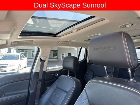 Used 2023 GMC Acadia Denali w/ Denali Ultimate Package AWD/4WD image 19