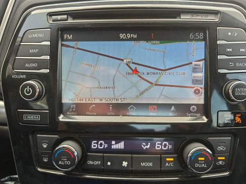 Used 2016 Nissan Maxima SR FWD image 25