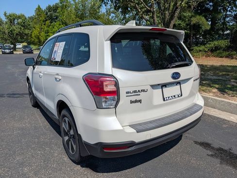 Used 2018 Subaru Forester 2.5i Premium AWD/4WD image 6