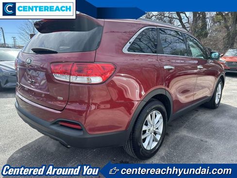 Used 2016 Kia Sorento LX w/ LX Convenience Package image 35