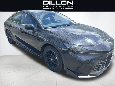 Used 2025 Toyota Camry SE FWD image 23