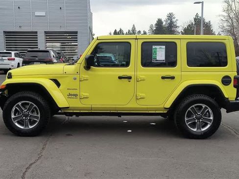 Used 2023 Jeep Wrangler Sahara image 5