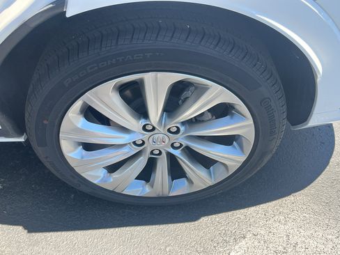 Used 2025 Buick Envista Avenir FWD image 43