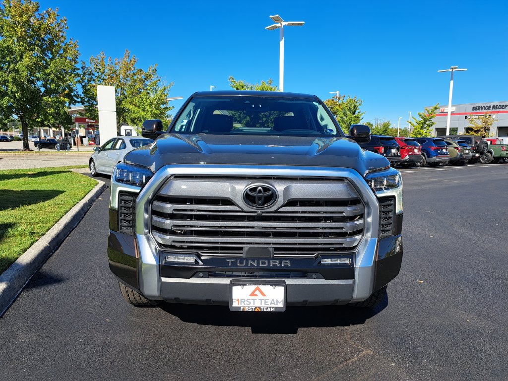 Used 2024 Toyota Tundra Limited AWD/4WD image 3