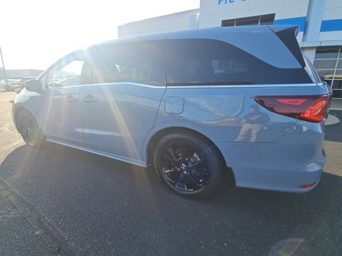 Certified 2024 Honda Odyssey Sport image 9