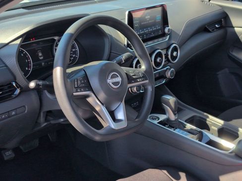 Used 2025 Nissan Sentra SV image 15