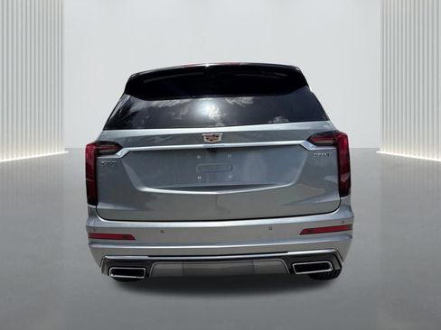 New 2025 Cadillac XT6 Luxury image 6