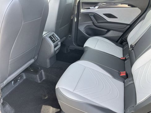 New 2026 Volkswagen Tiguan SE R-Line image 13