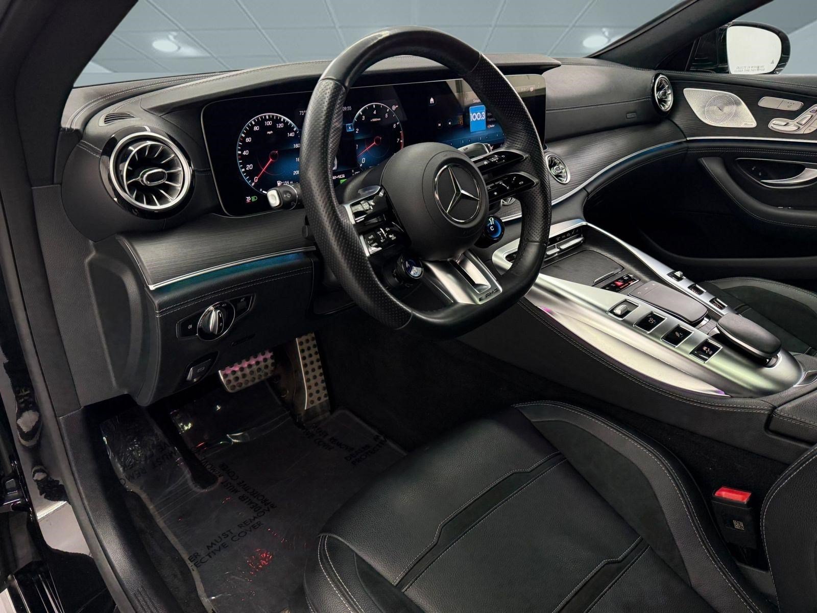 Used 2023 Mercedes-Benz AMG GT 43 image 4