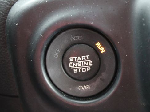 Used 2021 Jeep Wrangler Unlimited Sport AWD/4WD image 26