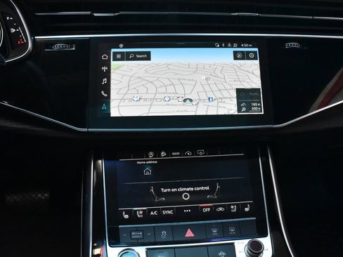 Used 2021 Audi Q8 Premium Plus image 33