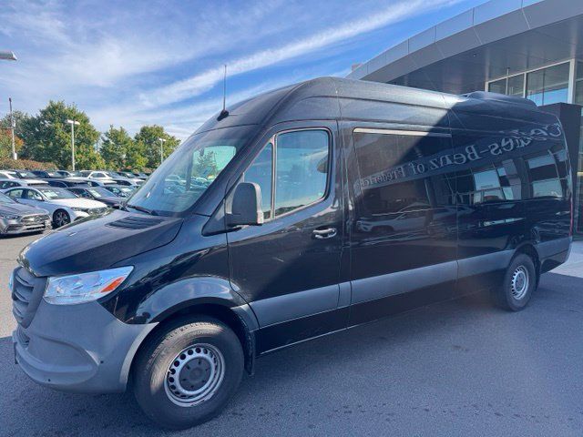Used 2024 Mercedes-Benz Sprinter 2500 image 22