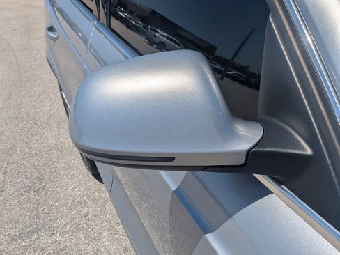 Used 2018 Audi Q3 2.0T Premium Plus w/ Premium Plus Package image 11