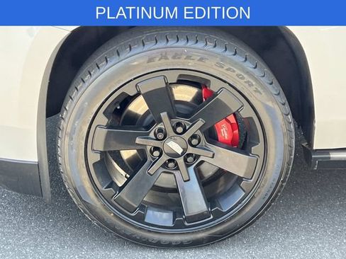 Used 2020 Cadillac Escalade Platinum AWD/4WD image 8