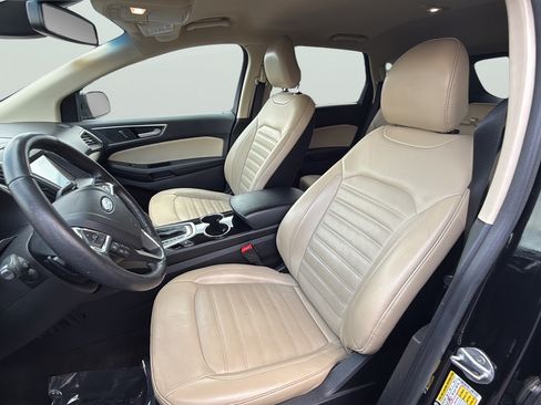 Used 2018 Ford Edge SEL w/ Equipment Group 201A AWD/4WD image 23