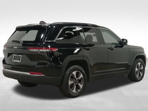 Used 2024 Jeep Grand Cherokee Limited 4xe AWD/4WD image 3
