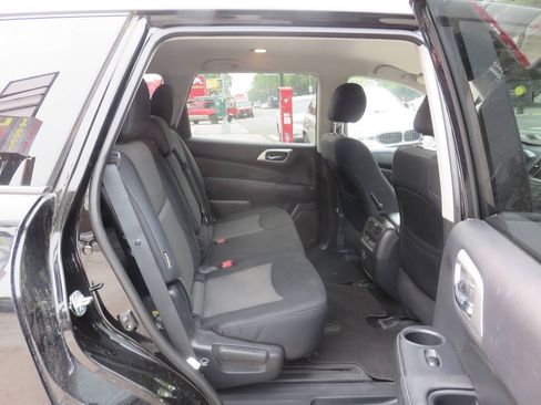 Used 2018 Nissan Pathfinder 4WD image 21