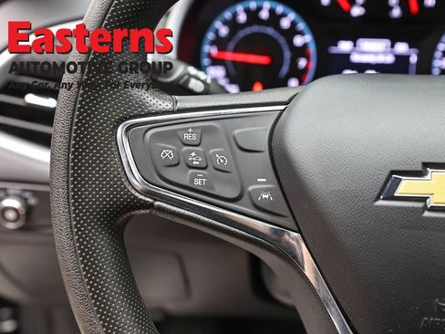 Used 2023 Chevrolet Malibu LT FWD image 15